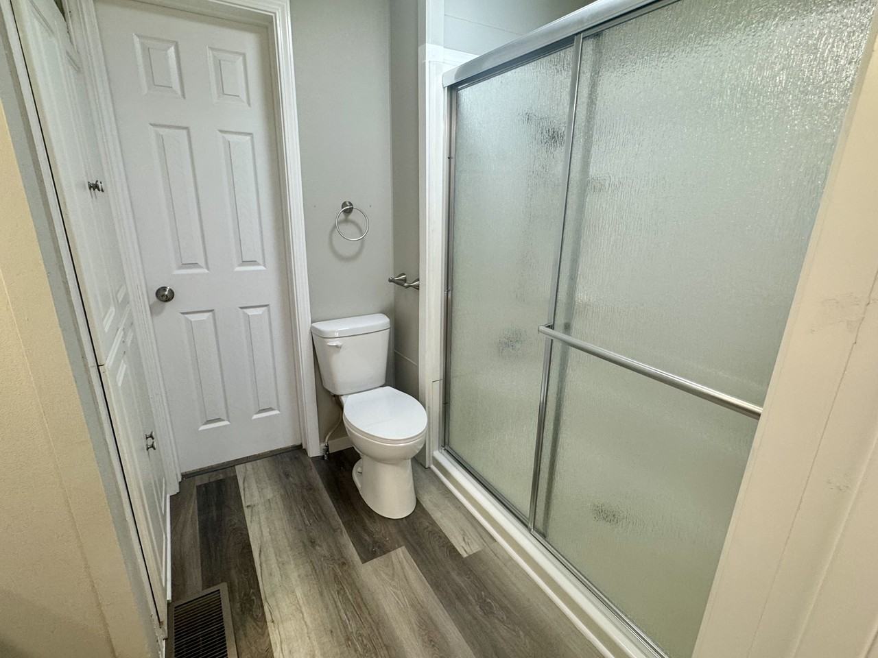 913 North Morrison Street #1 - Photo 4 of 11