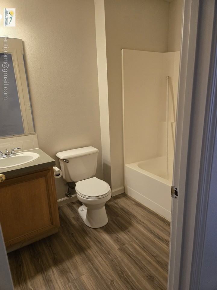 1671 N Klemmer Ave #1 - Photo 7 of 14