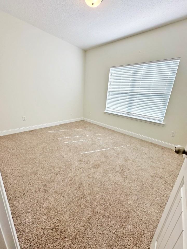 158 Stout Ln #1 - Photo 5 of 16