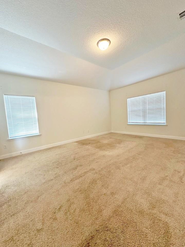 158 Stout Ln #1 - Photo 6 of 16