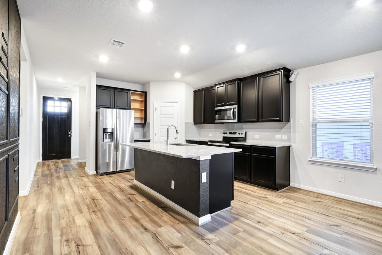 3168 Junction Bay #1 - Photo 4 of 26