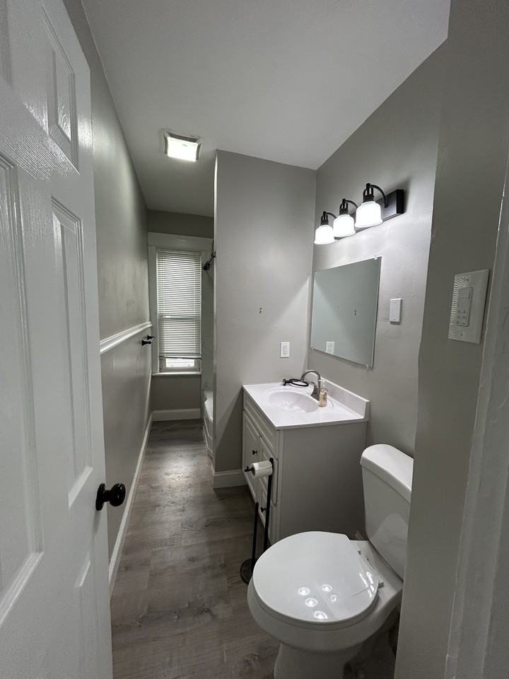 148 Ingleside Ave #2 - Photo 4 of 9