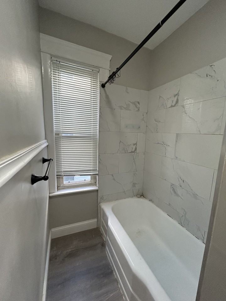 148 Ingleside Ave #2 - Photo 5 of 9