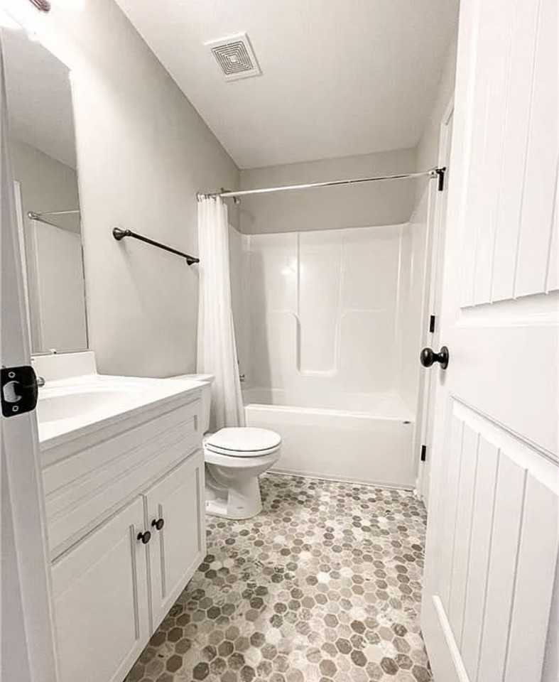 143 Buckhaven Way #1 - Photo 3 of 14