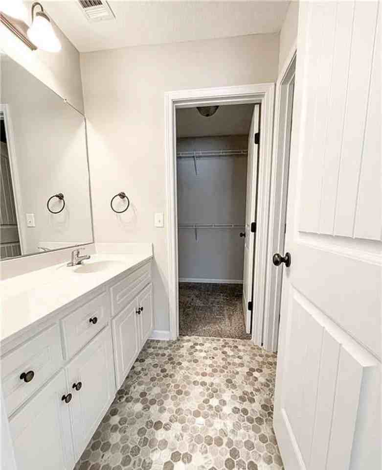 143 Buckhaven Way #1 - Photo 4 of 14