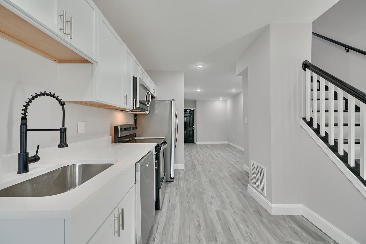 412 E Federal St - Photo 7 of 31