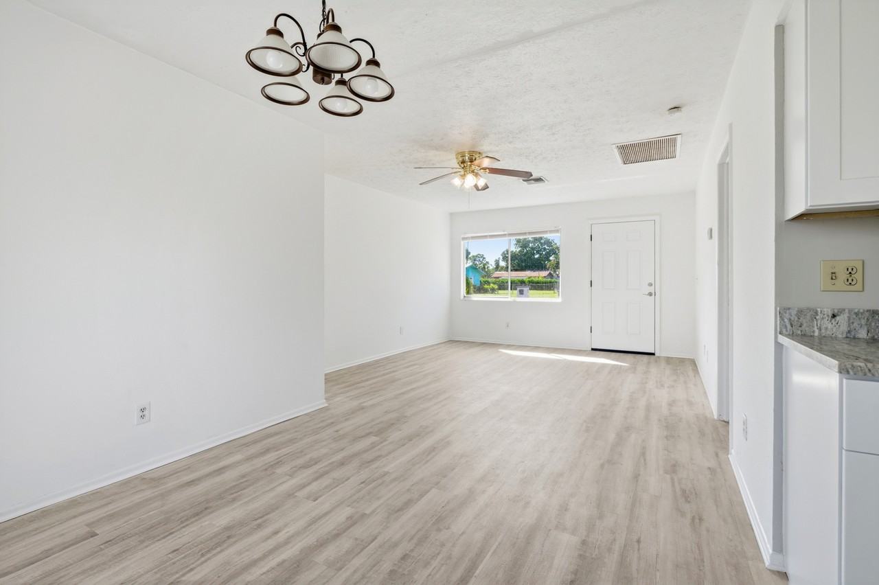 1130 Alabar Ln #1 - Photo 7 of 18