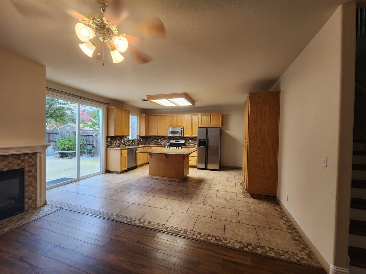 2469 De Beers Court #1 - Photo 3 of 6