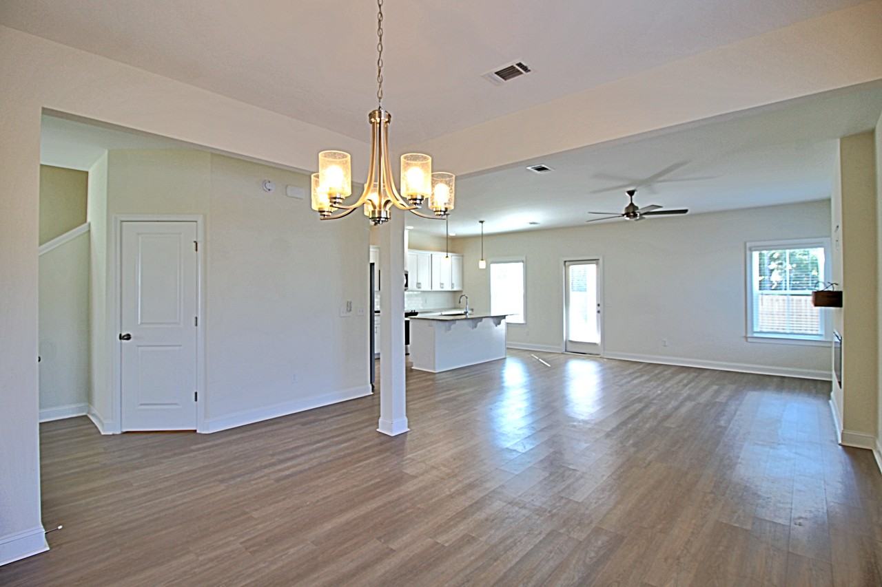 151 Buckingham Dr #1 - Photo 4 of 35