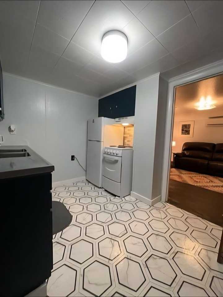 1 Ketchikan Suite E #1 - Photo 7 of 12