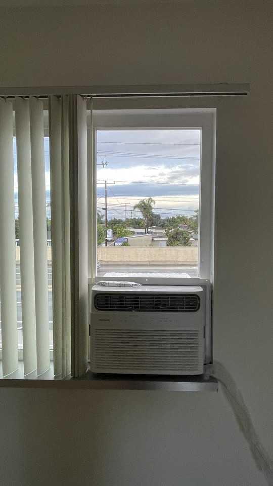 7702 7702 Chapman AvenueUnit 4 #7702-4 - Photo 5 of 50