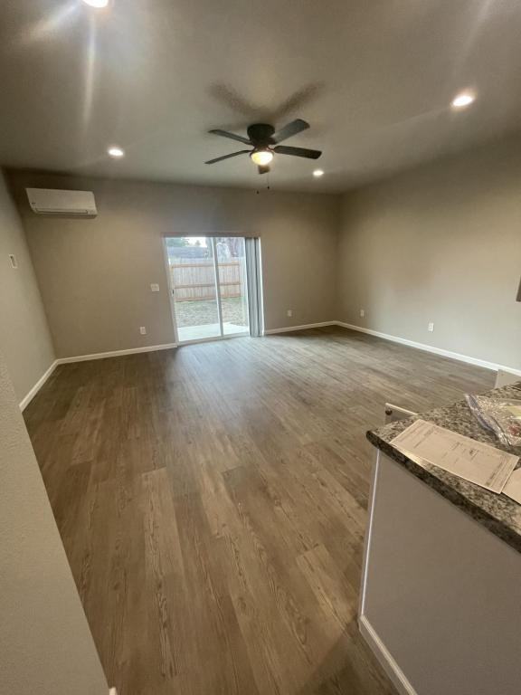 318 11th St Se - Photo 4 of 19