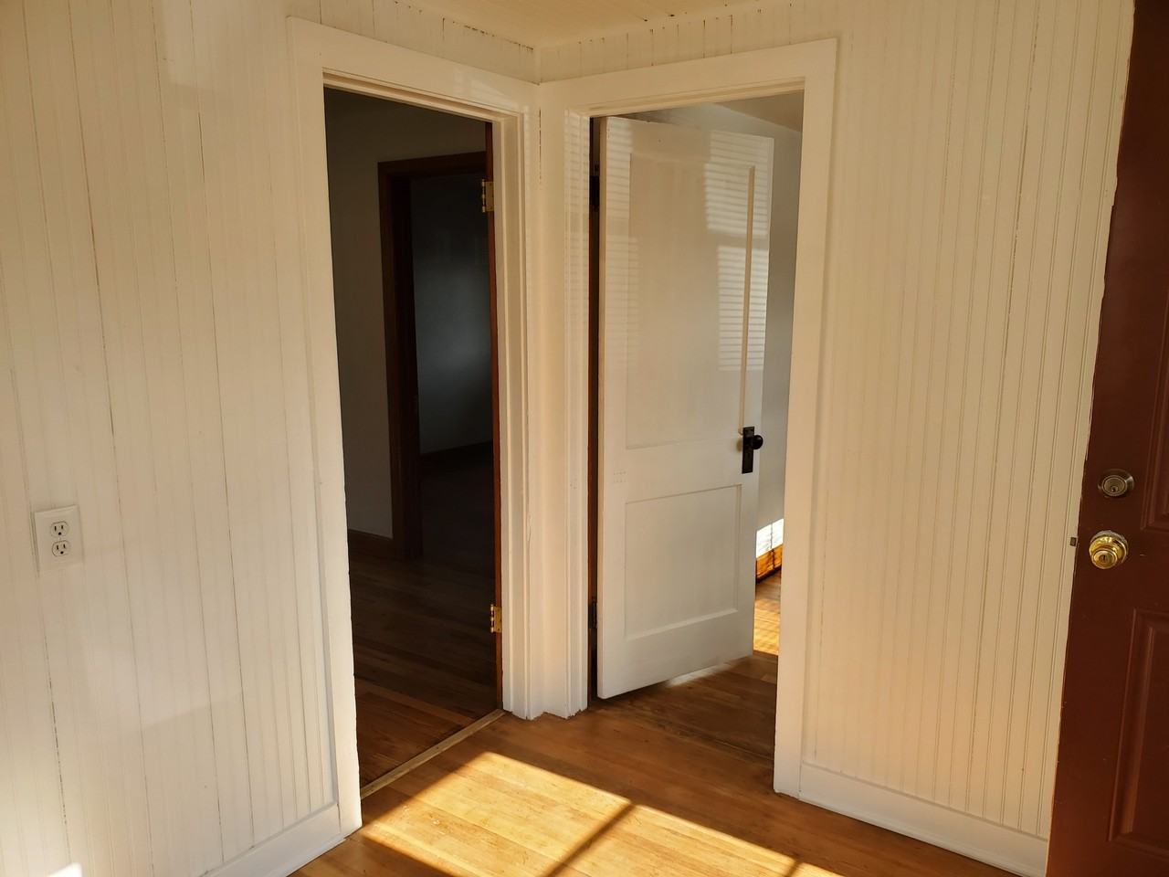 900 E Myrtle St #1 - Photo 3 of 19