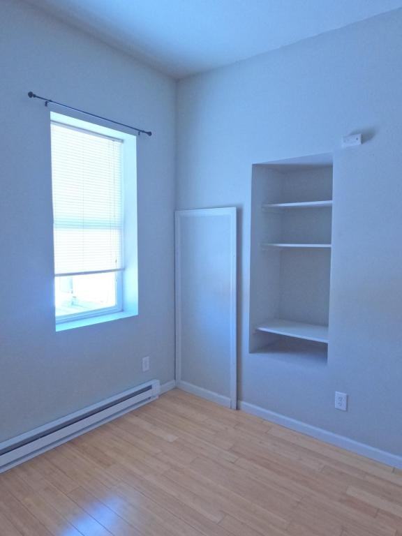 722 Main Street - Photo 4 of 10