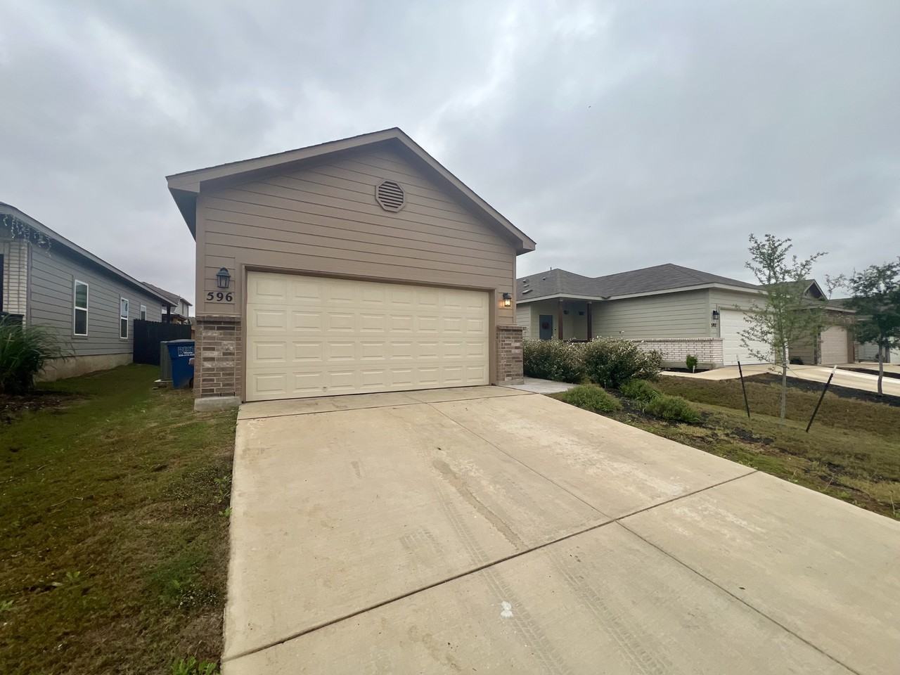 596 Jennifer Way #1 - Photo 4 of 50