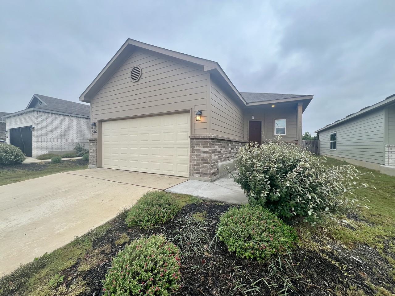 596 Jennifer Way #1 - Photo 5 of 50