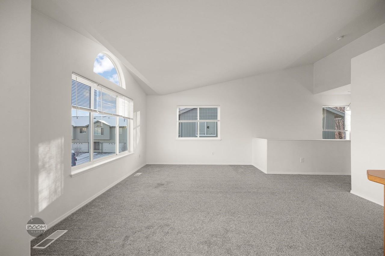 401 S Wasilla St #1 - Photo 5 of 11