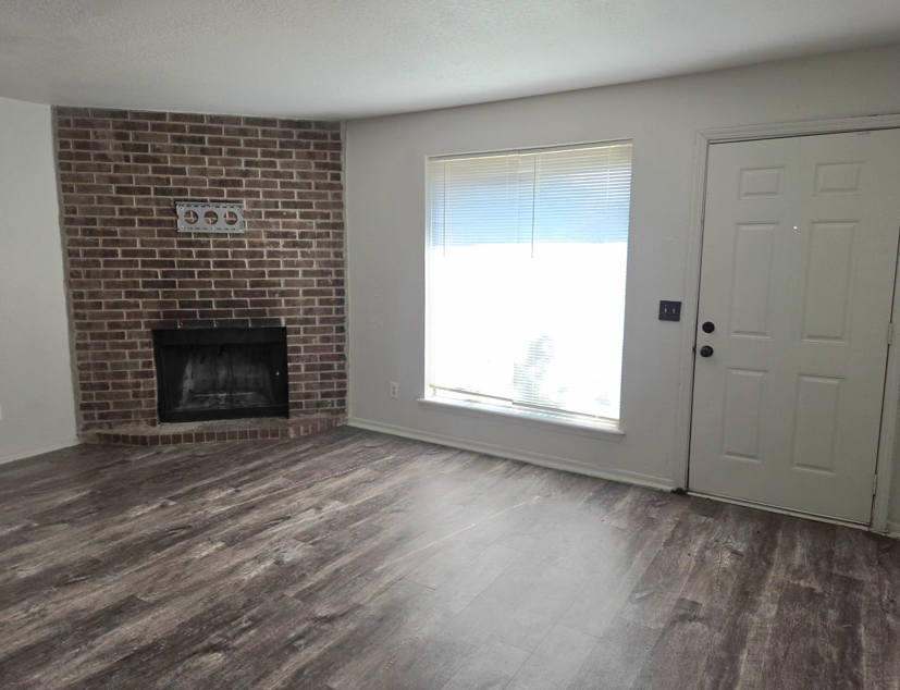 1301 Eastgate Dr #1 - Photo 2 of 5