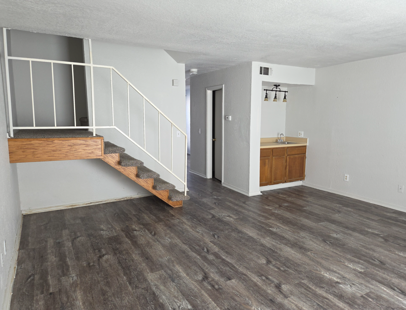 1301 Eastgate Dr #1 - Photo 3 of 5