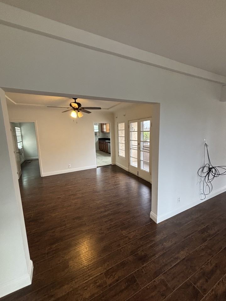 1112 Masselin Avenue #1112 - Photo 2 of 17