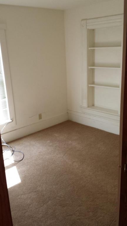 918 Vine Street - Photo 6 of 12