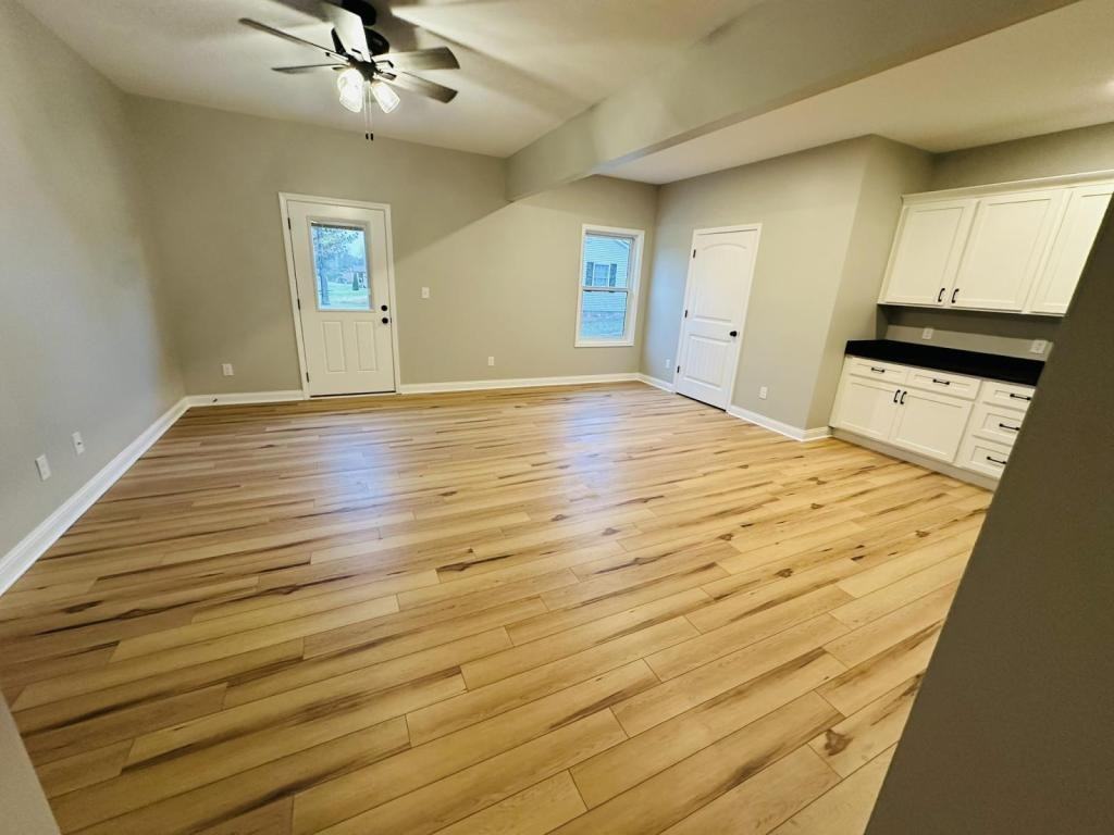 106 Lyons Avenue - Photo 2 of 50