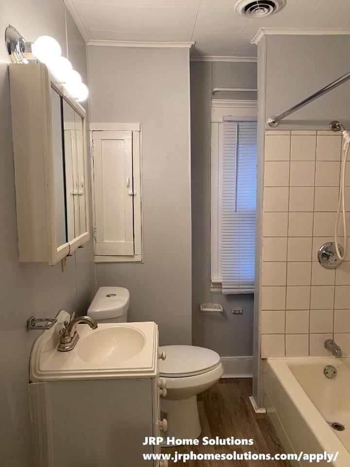 908 Wildwood Avenue - Photo 3 of 8