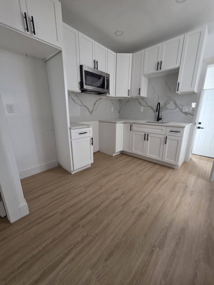 2304 West Huntingdon Street #1 - Photo 3 of 14