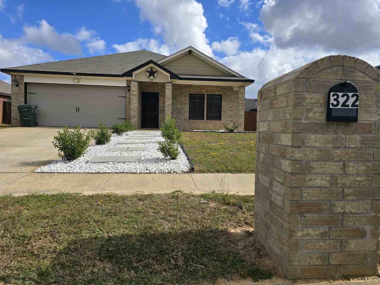 322 Ambrose Ave #1 - Photo 2 of 30