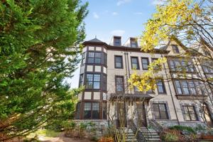 featured image of 2601 Hume Drive #1