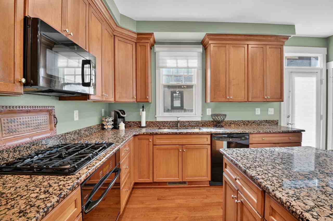 2601 Hume Dr #1 - Photo 6 of 49