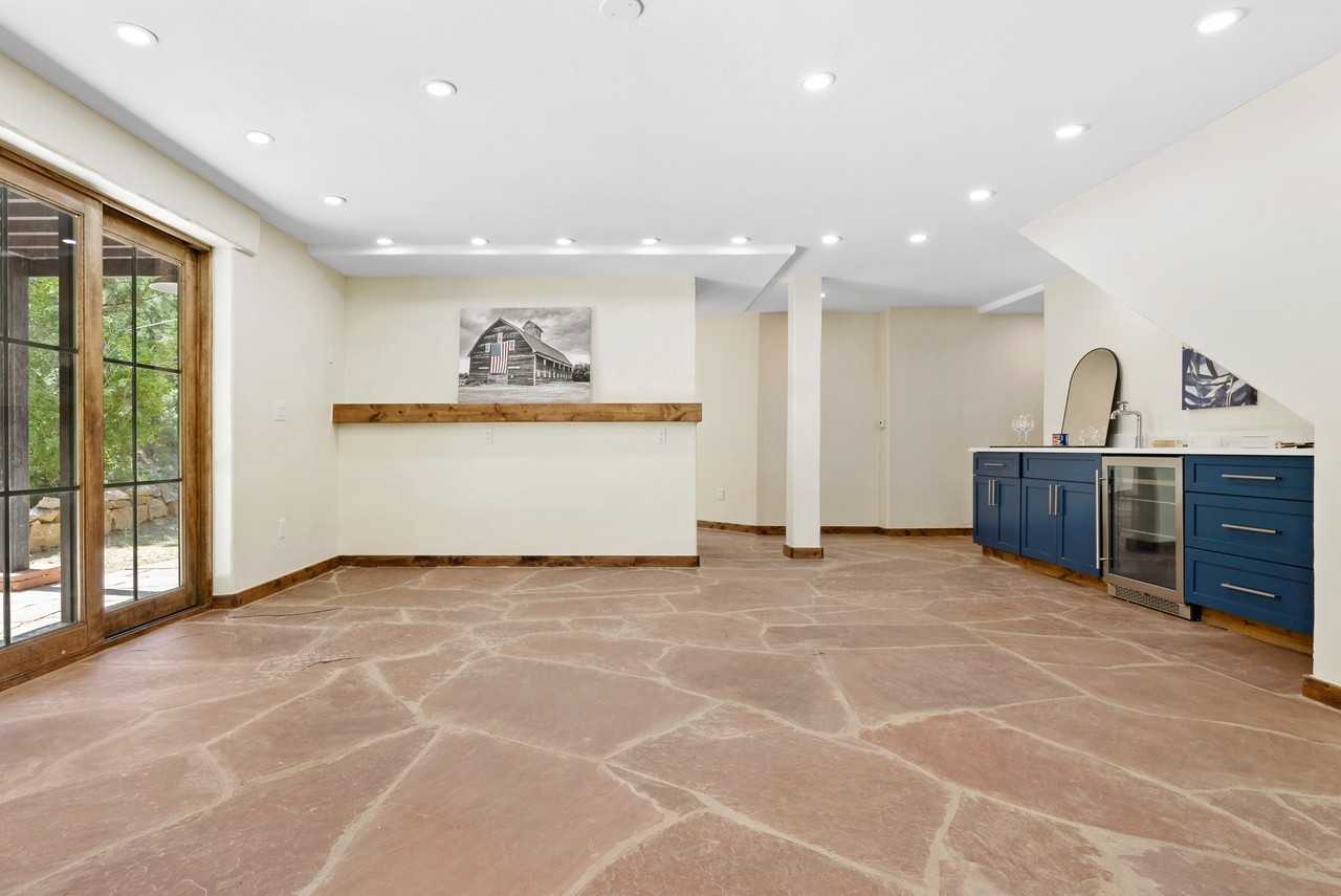 205 Loop Drive #1 - Photo 6 of 40