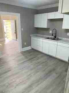 2730 Grace St #1 - Photo 3 of 10