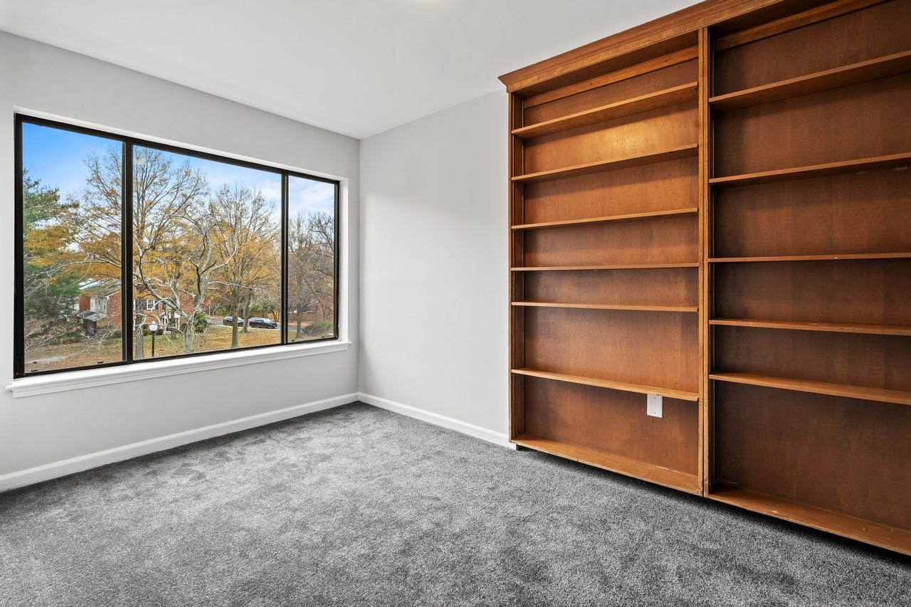 142 Georgetown Road #1 - Photo 6 of 30