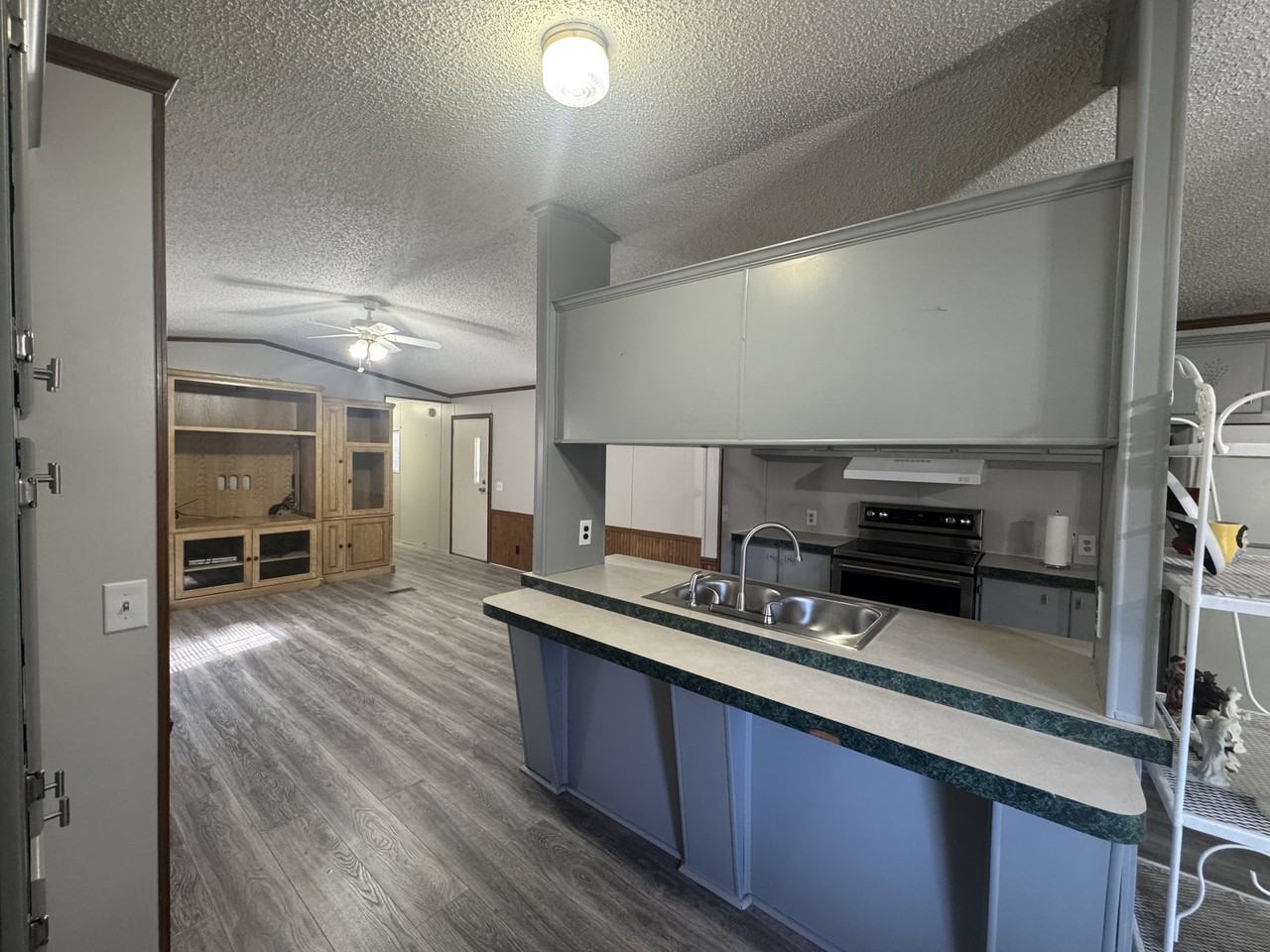 30 Aaron Drive #1 - Photo 3 of 11