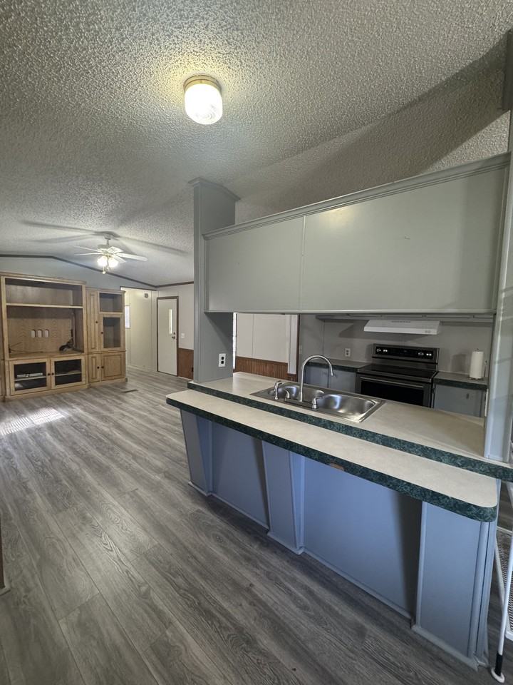 30 Aaron Drive #1 - Photo 4 of 11