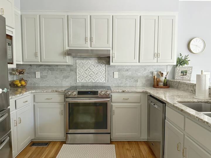 4462 Cape Cod Dr #1 - Photo 4 of 19