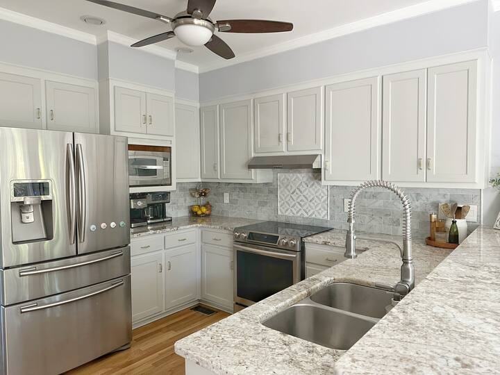 4462 Cape Cod Dr #1 - Photo 5 of 19