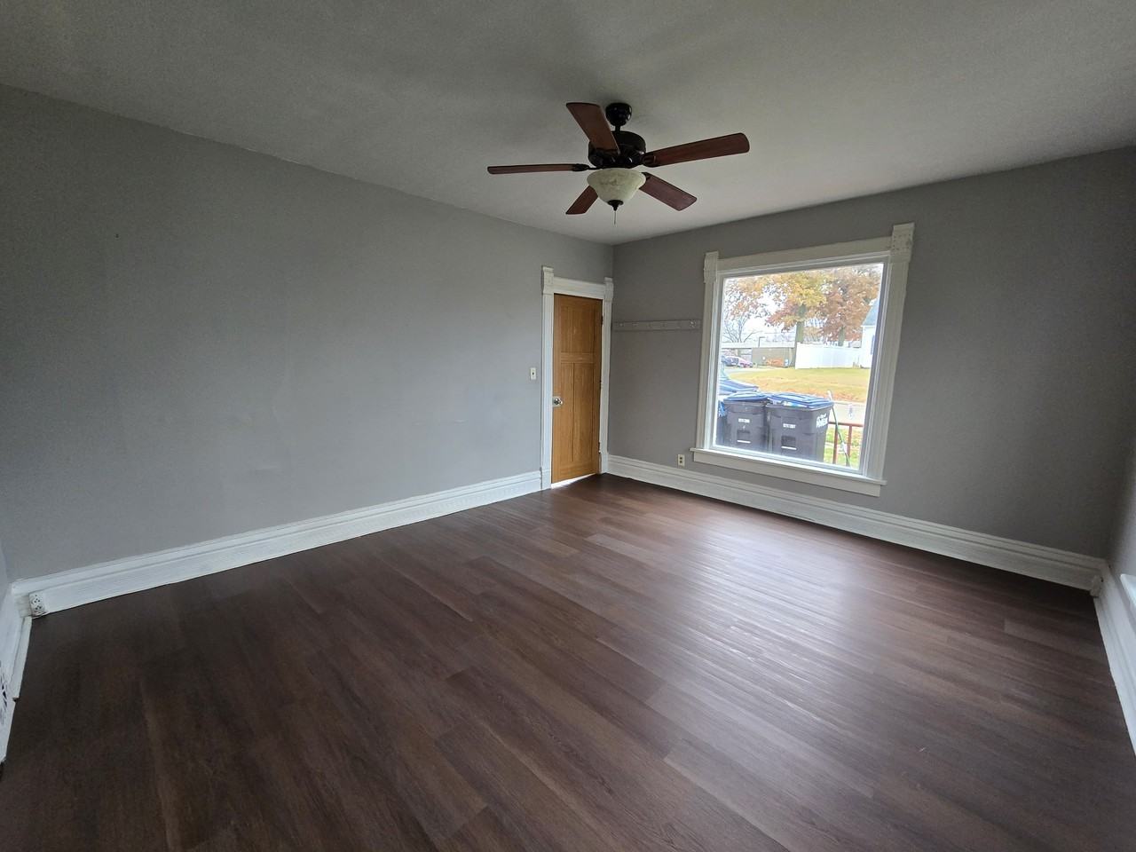 949 13th St #1 - Photo 5 of 19