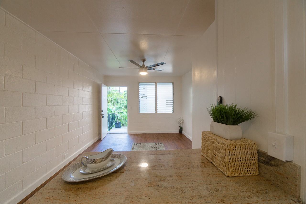 242 Kaiulani Ave #16 - Photo 3 of 19