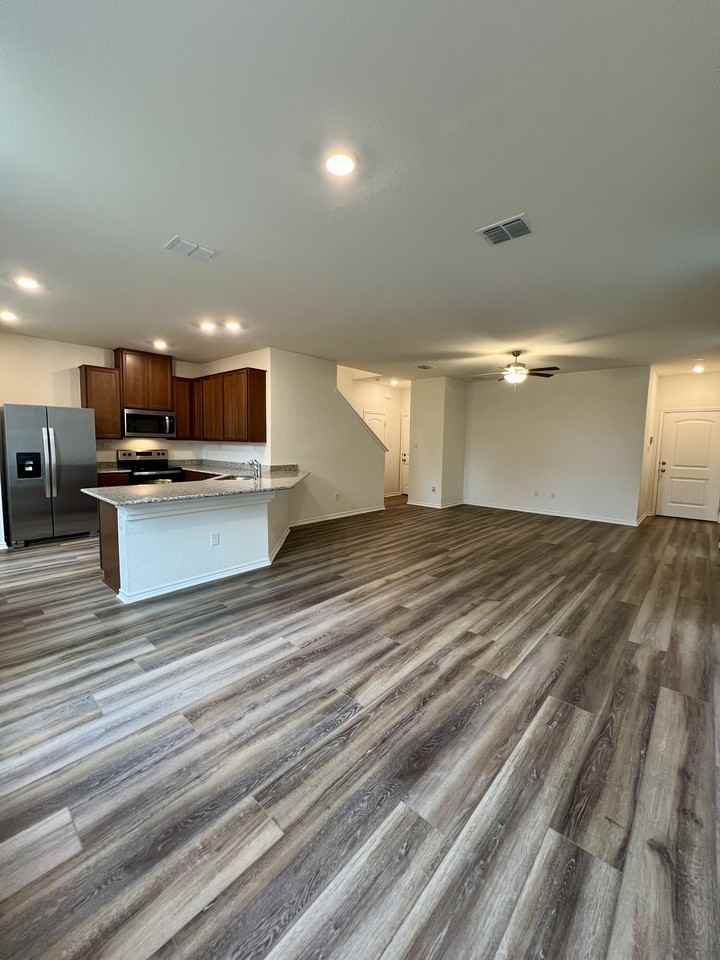 14839 14839 Vance Jackson RoadUnit 102 #1 - Photo 6 of 50