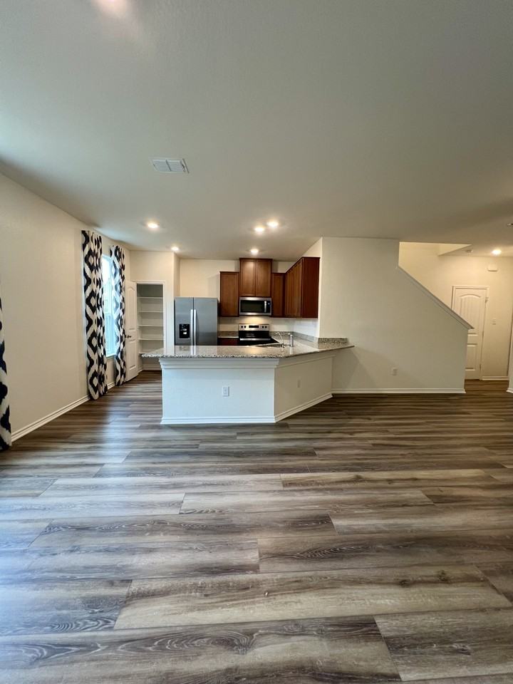 14839 14839 Vance Jackson RoadUnit 102 #1 - Photo 7 of 50