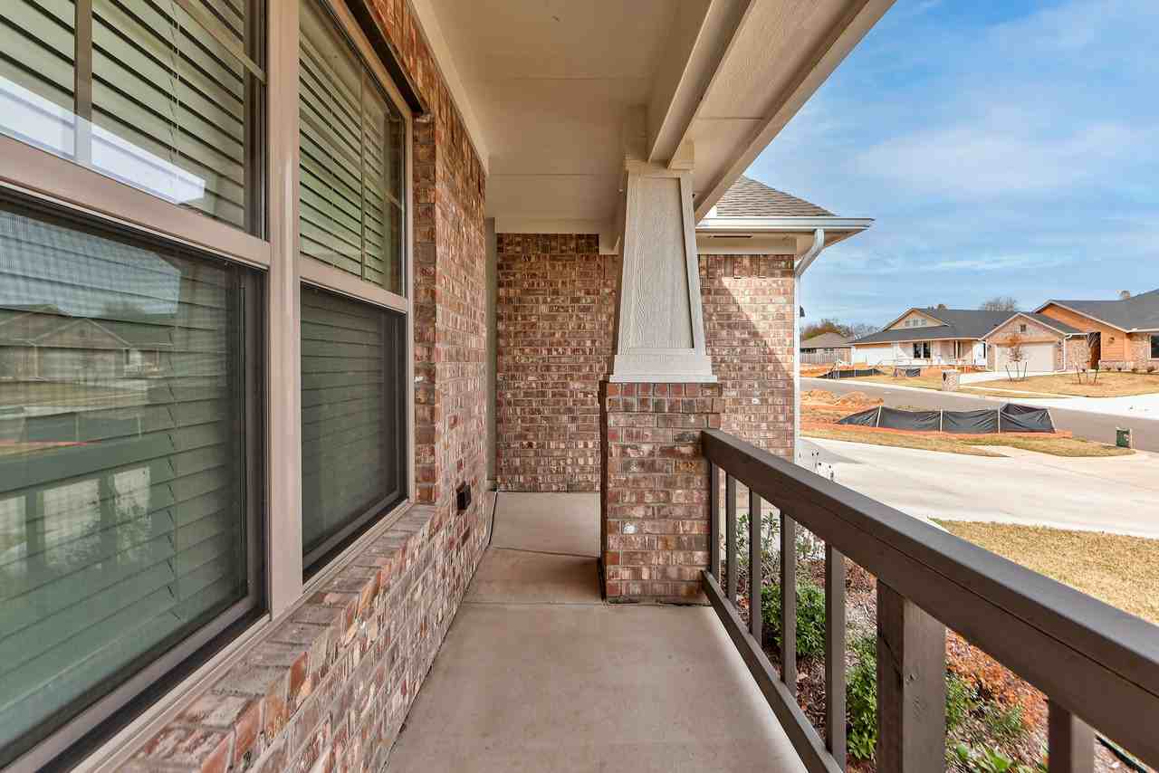 323 Woodrock Street #1 - Photo 3 of 31