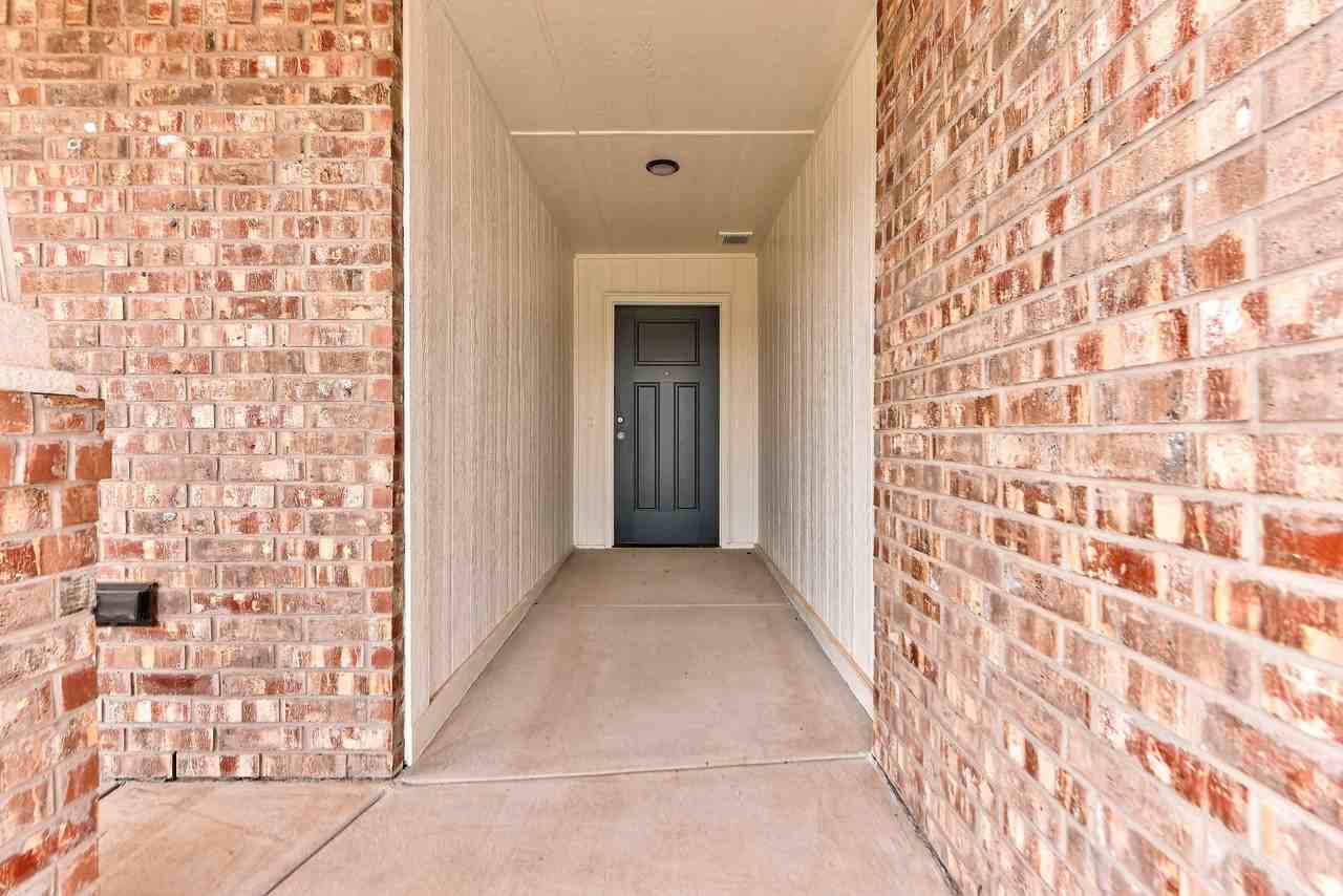 323 Woodrock Street #1 - Photo 4 of 31