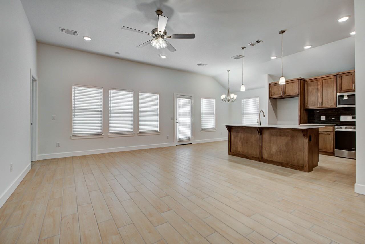 323 Woodrock Street #1 - Photo 6 of 31