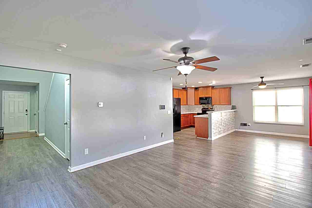 315 Connor Ct #1 - Photo 5 of 31