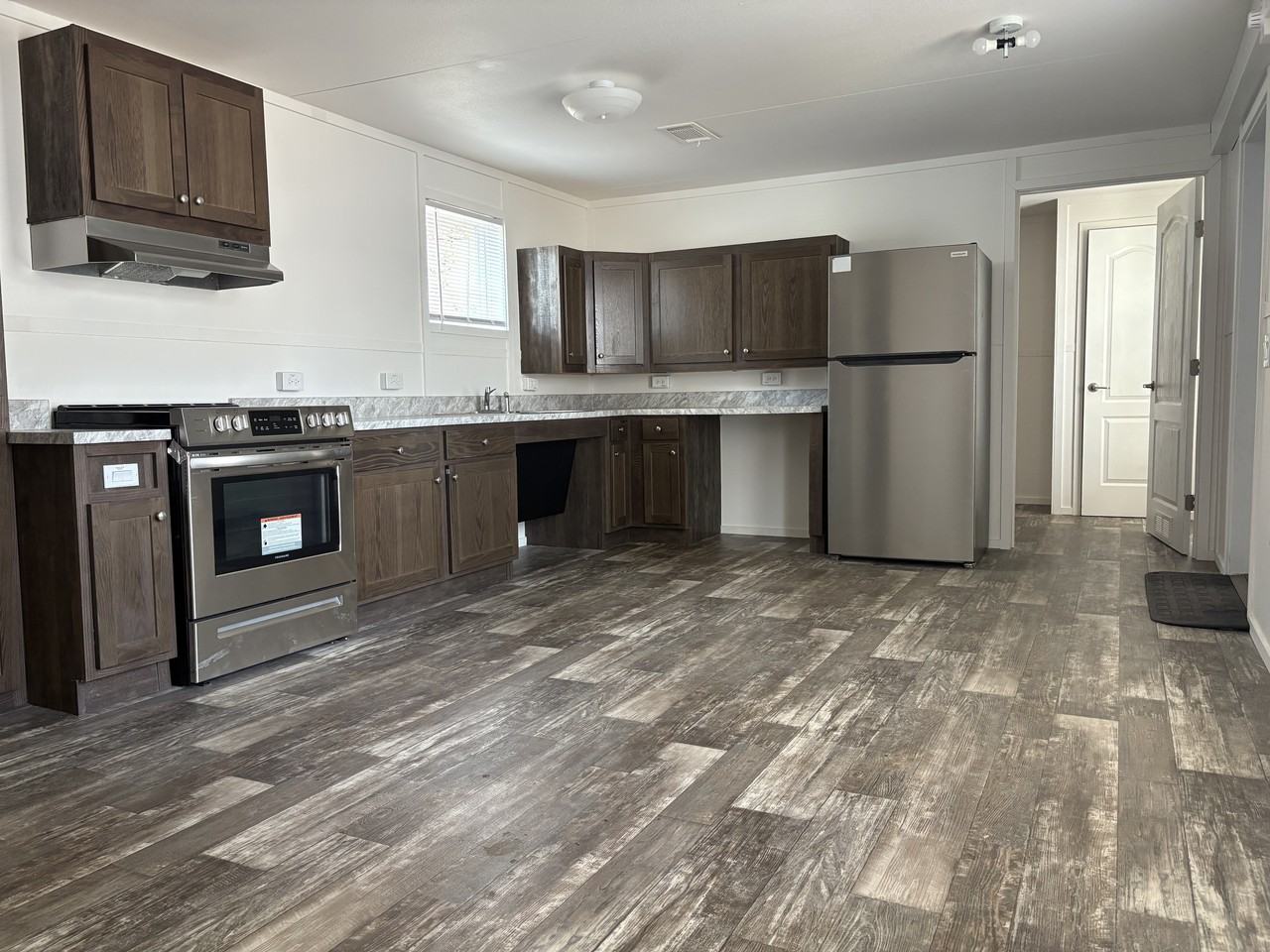 905 Mcfadden St #1 - Photo 2 of 3