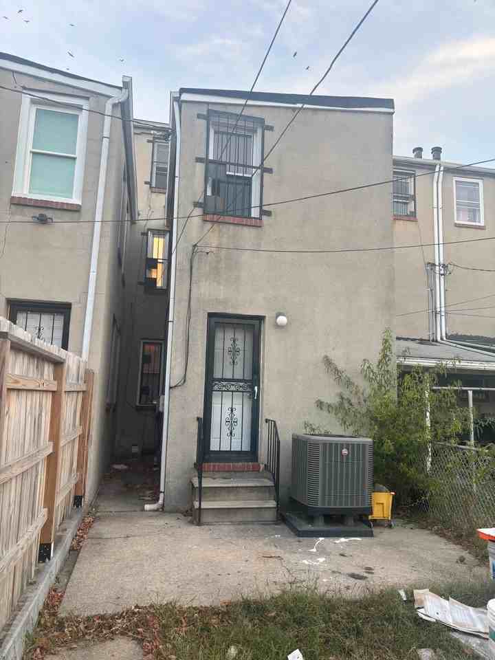 545 Mosher Street #1 - Photo 5 of 11