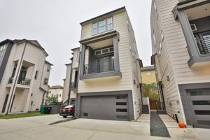 featured image of 1537 West 24th Street #C