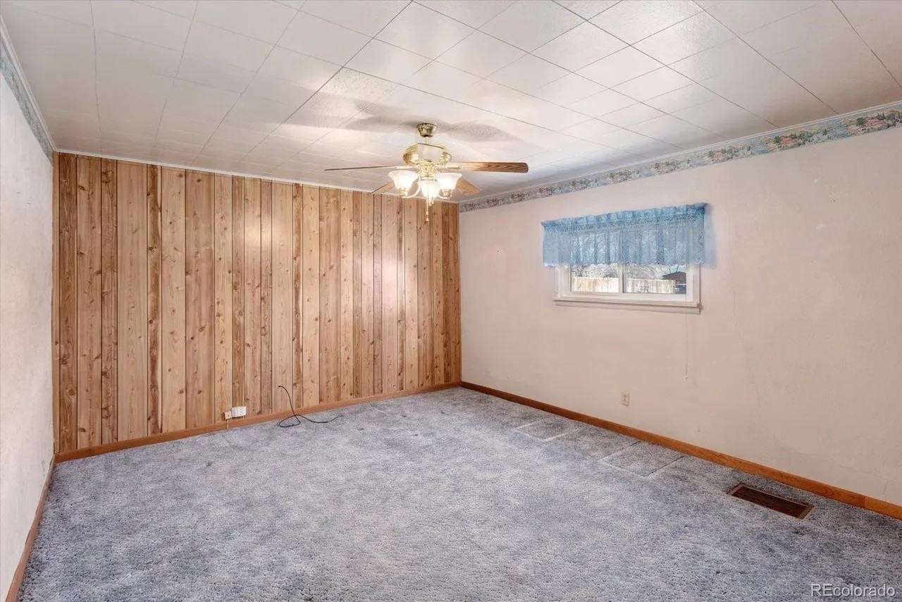 139 Chilcott St #1 - Photo 6 of 10